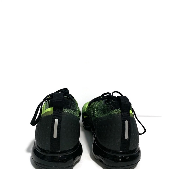 vapormax flyknit 2 volt black